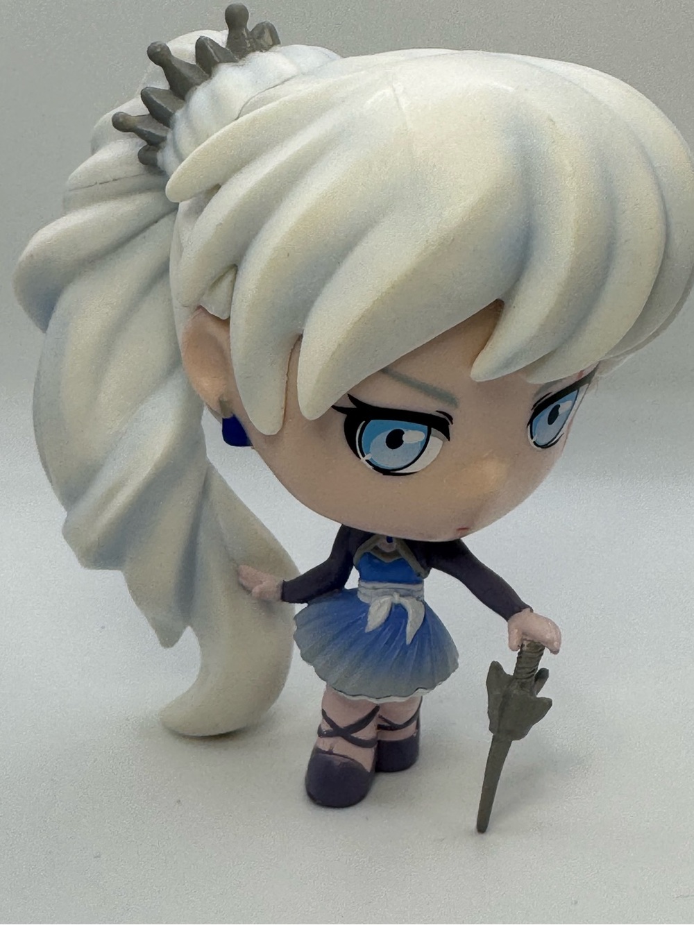 RWBY Weiss Schnee 3.75" Collectible Vinyl Figure - Jazwares